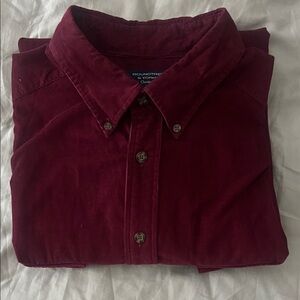 Roundtree & Yorke Deep Red Casual Button-Down Shirt